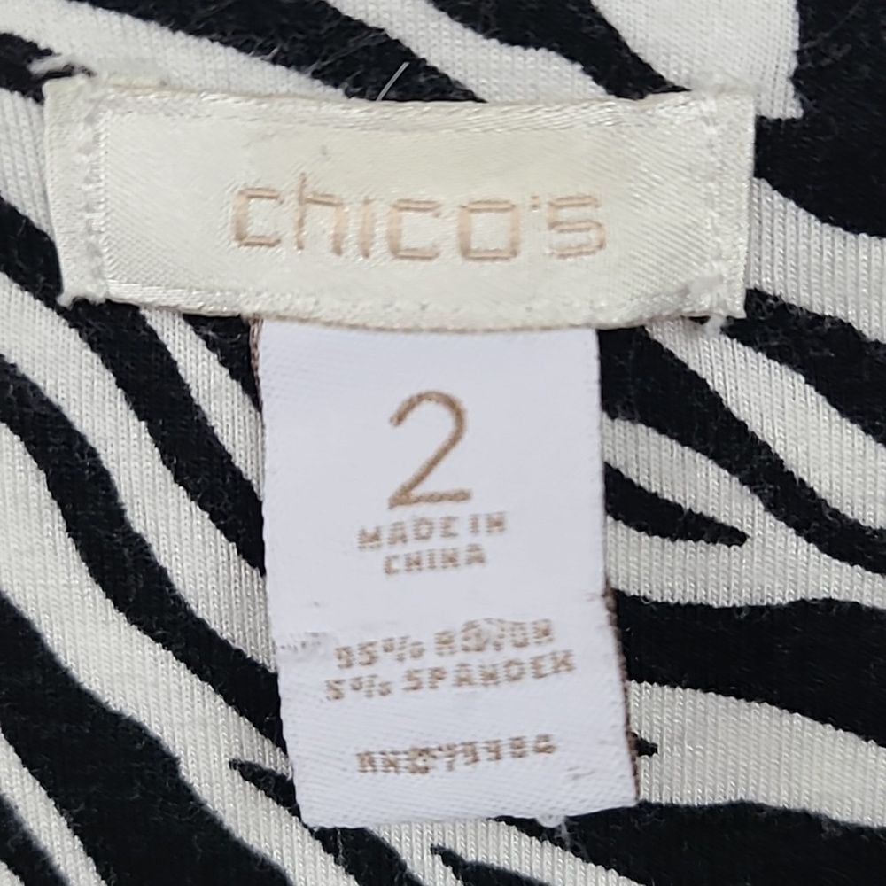 Chico's Zebra Print Ruched Stretch Knit 3/4 Sleeve Top Black White Size 2 Blouse - Picture 4 of 8